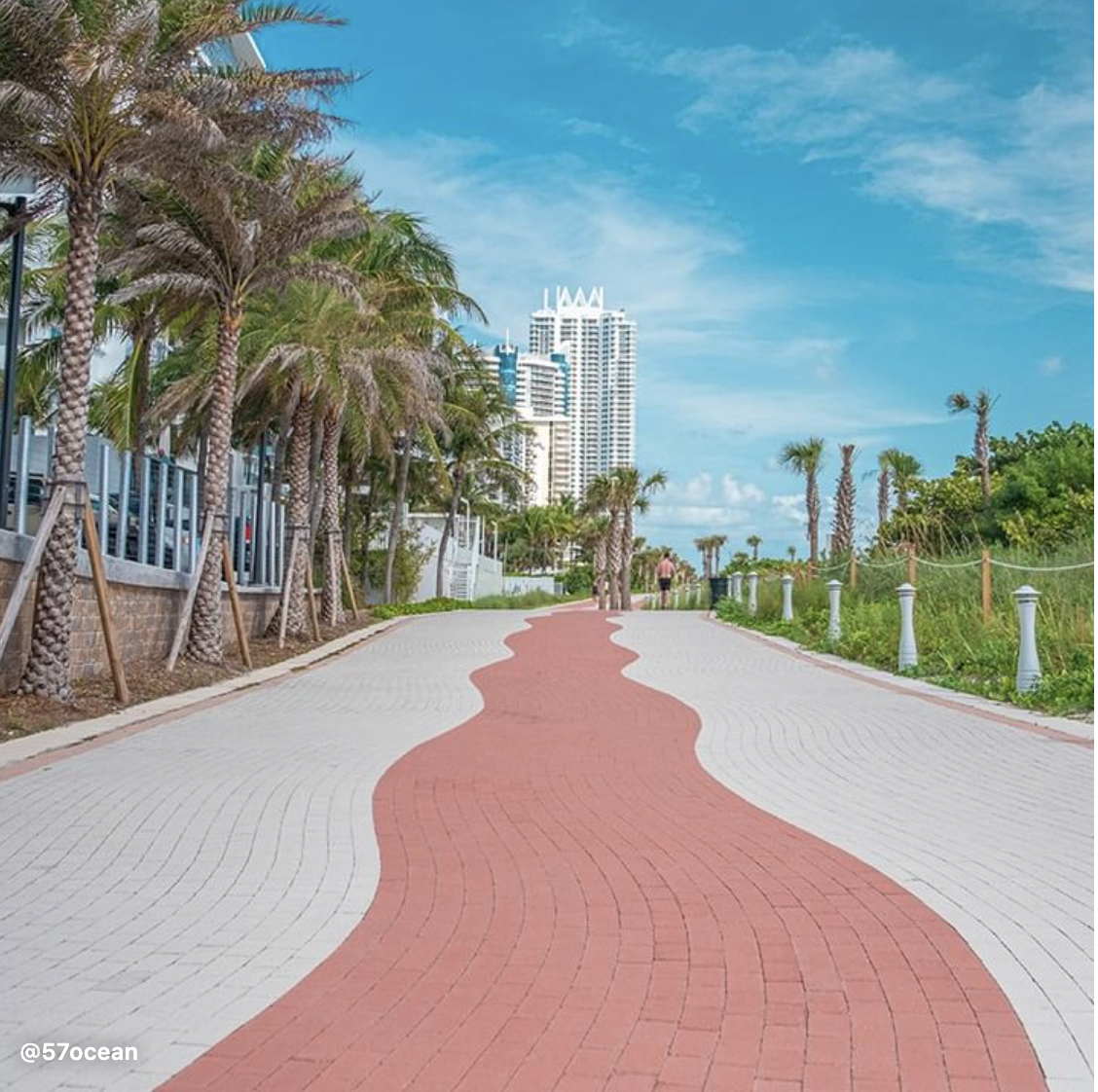  Miami Beach Boardwalk