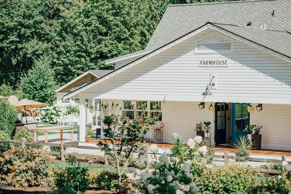 This 1886 Washington Farmhouse Doubles as a Wedding Venue